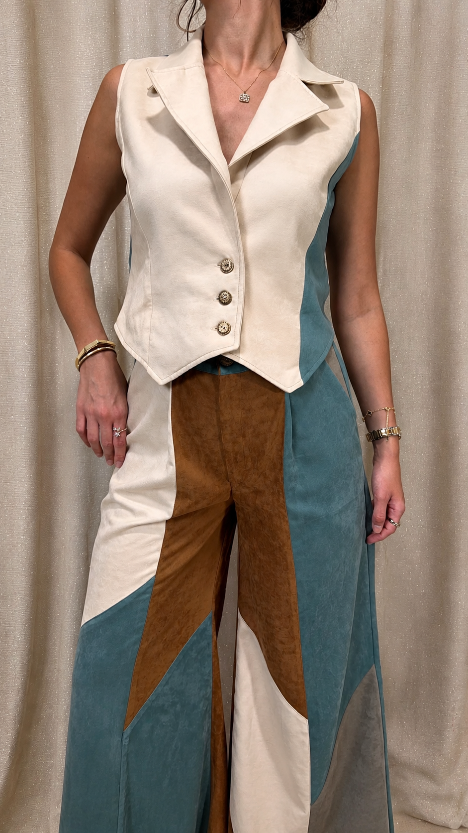 VERA MODEL